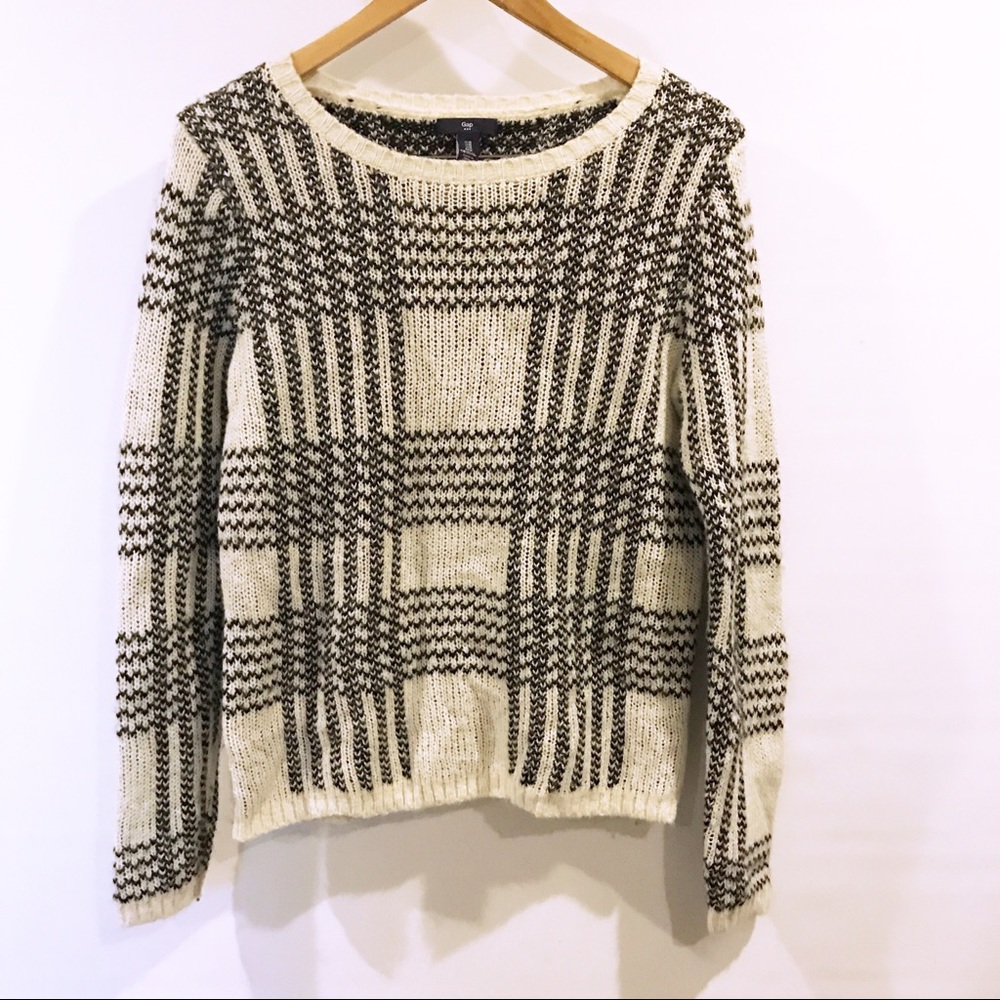 🚌 Gap | Black and White Window Pane Sweater M